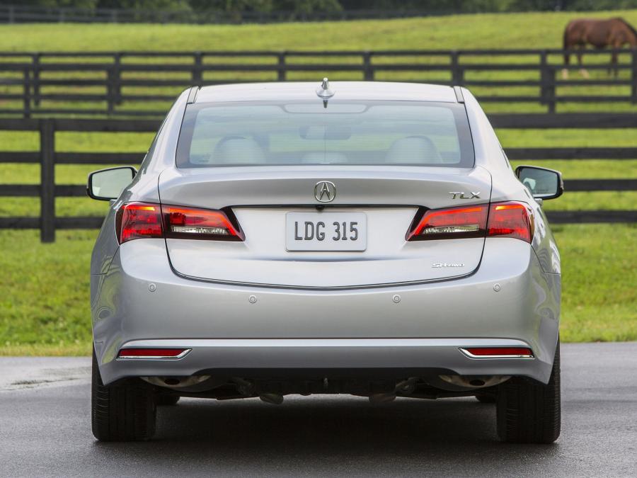  Acura TLX 3.5L V6 SH-AWD 2015 года  (фото 33 из 91)
